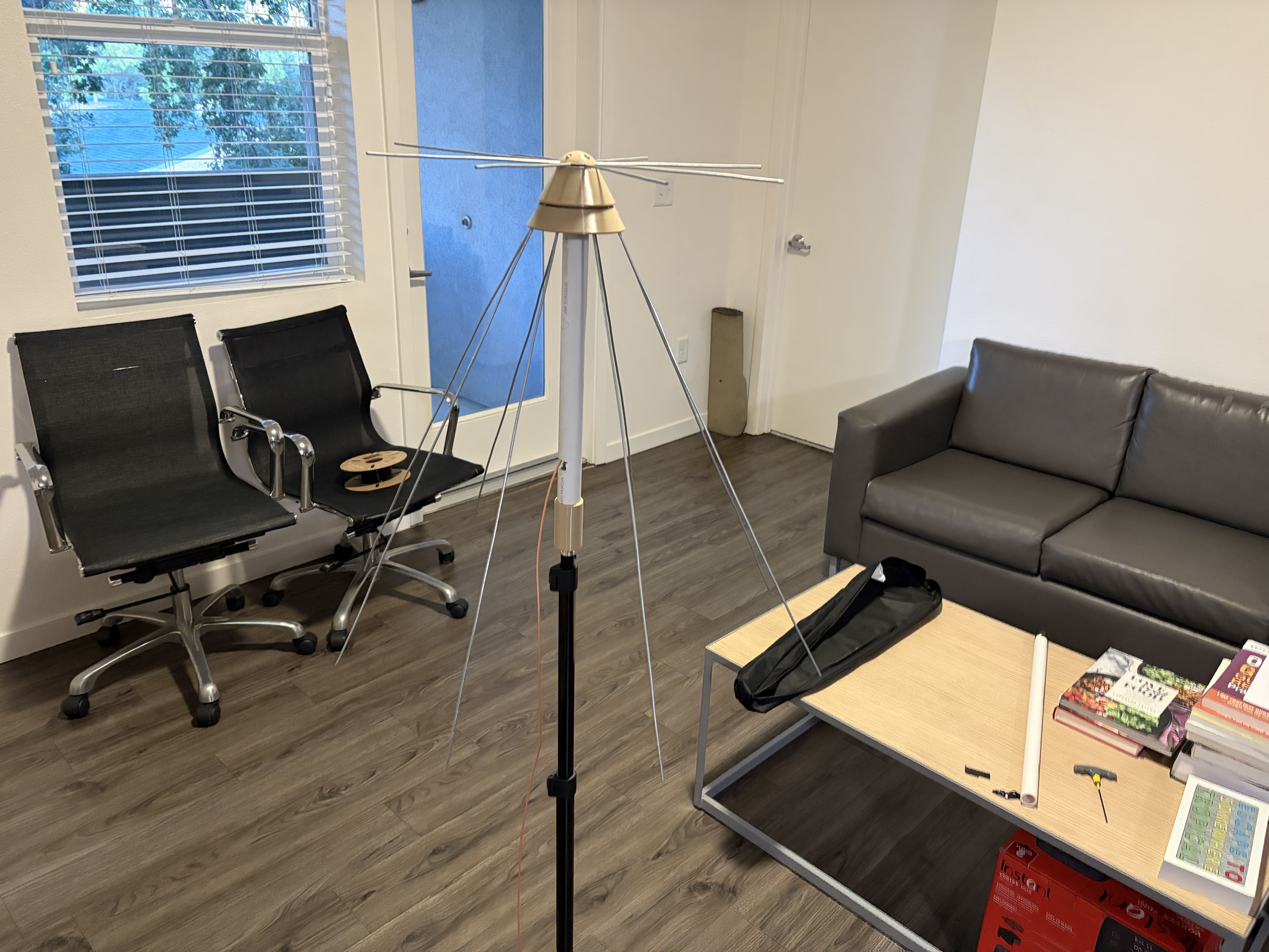 Assembled flat-pack 3D printed discone antenna